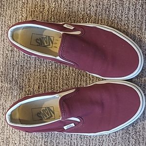 Slip on VANS size 6.5/8 womens Burgundy color